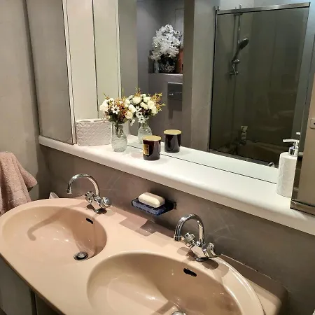 Апартаменты Penthouse Berri Champs Elysees Париж