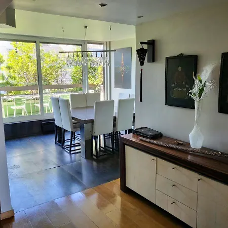 Penthouse Berri Champs Elysees Париж