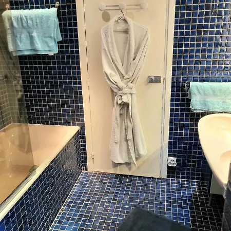 Penthouse Berri Champs Elysees Апартаменты